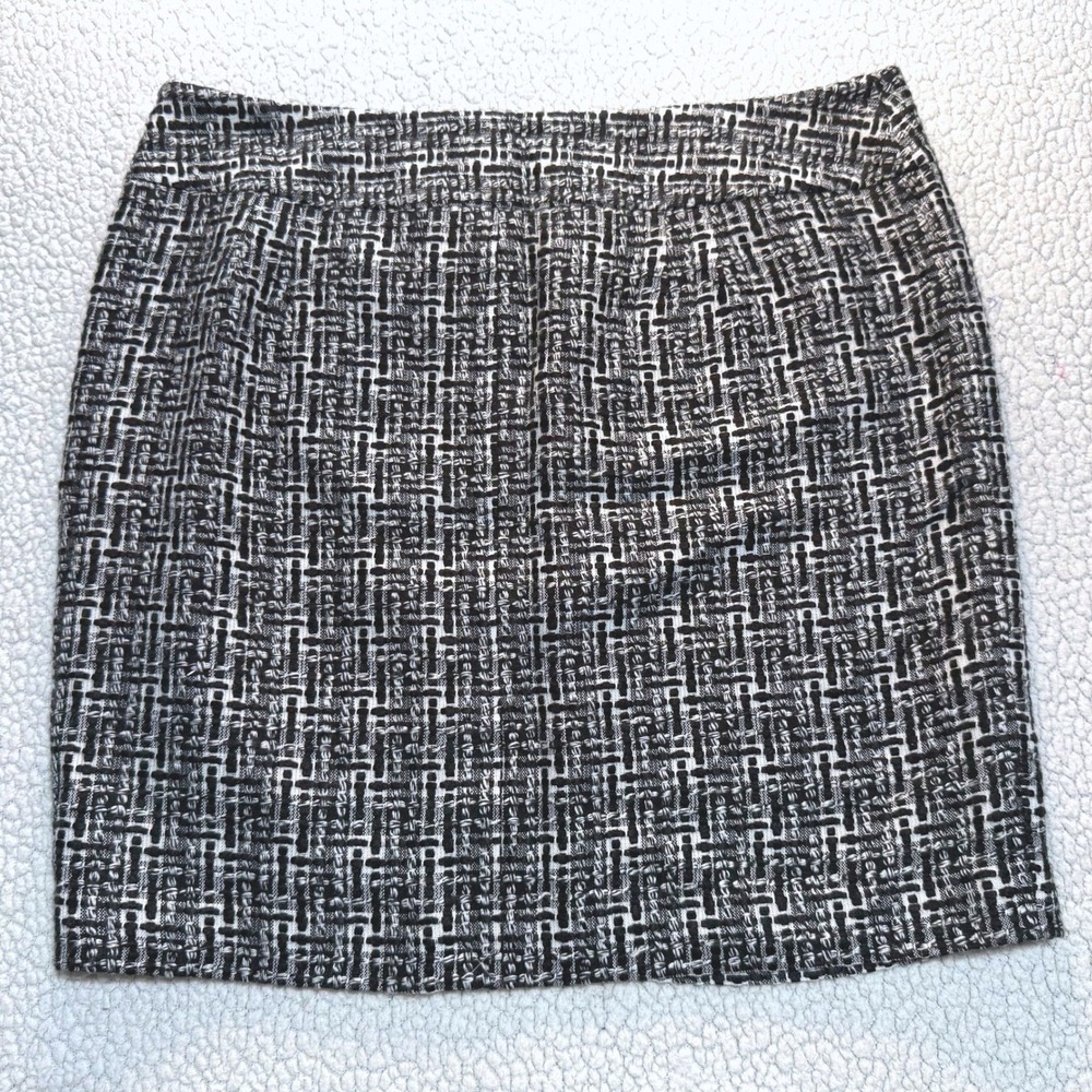 Ann Taylor Black‎ White Tweed Basketweave Mini Skirt Size 18 Professional Lined